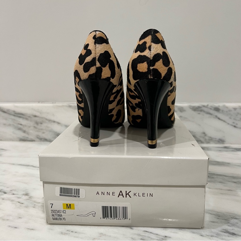 Anne Klein Leopard-Pattern Pointed Toe Pumps in B… - image 3